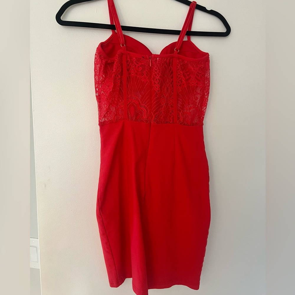 Red lace dress - super cute! - Picture 4 of 4